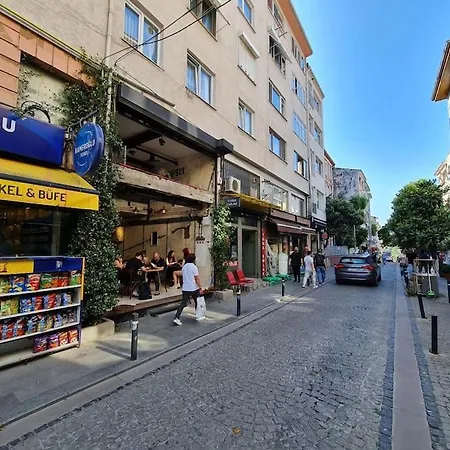 Flat In The Center Of Kadikoy *
